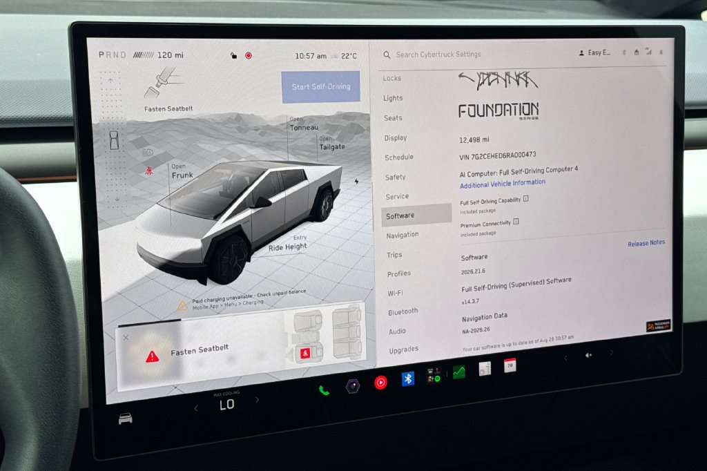 Used 2024 Tesla Cybertruck AWD Crew Cab image 25