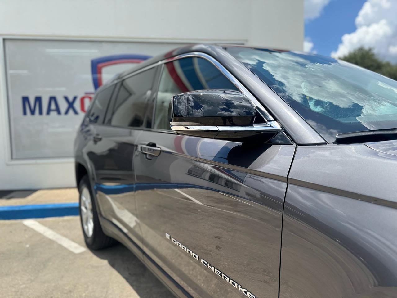 Used 2023 Jeep Grand Cherokee L Limited AWD/4WD image 21