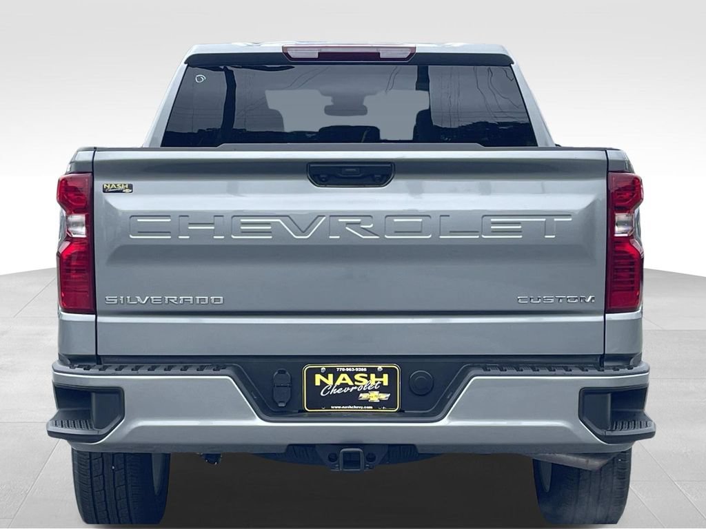 New 2026 Chevrolet Silverado 1500 Custom RWD image 4