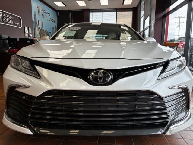 Used 2022 Toyota Camry XLE FWD image 4