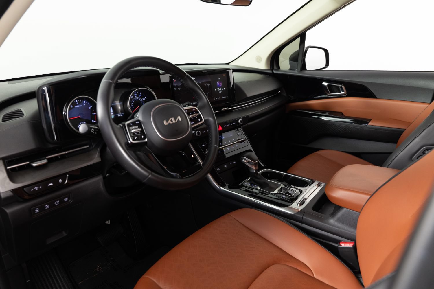 Used 2022 Kia Carnival SX FWD image 13