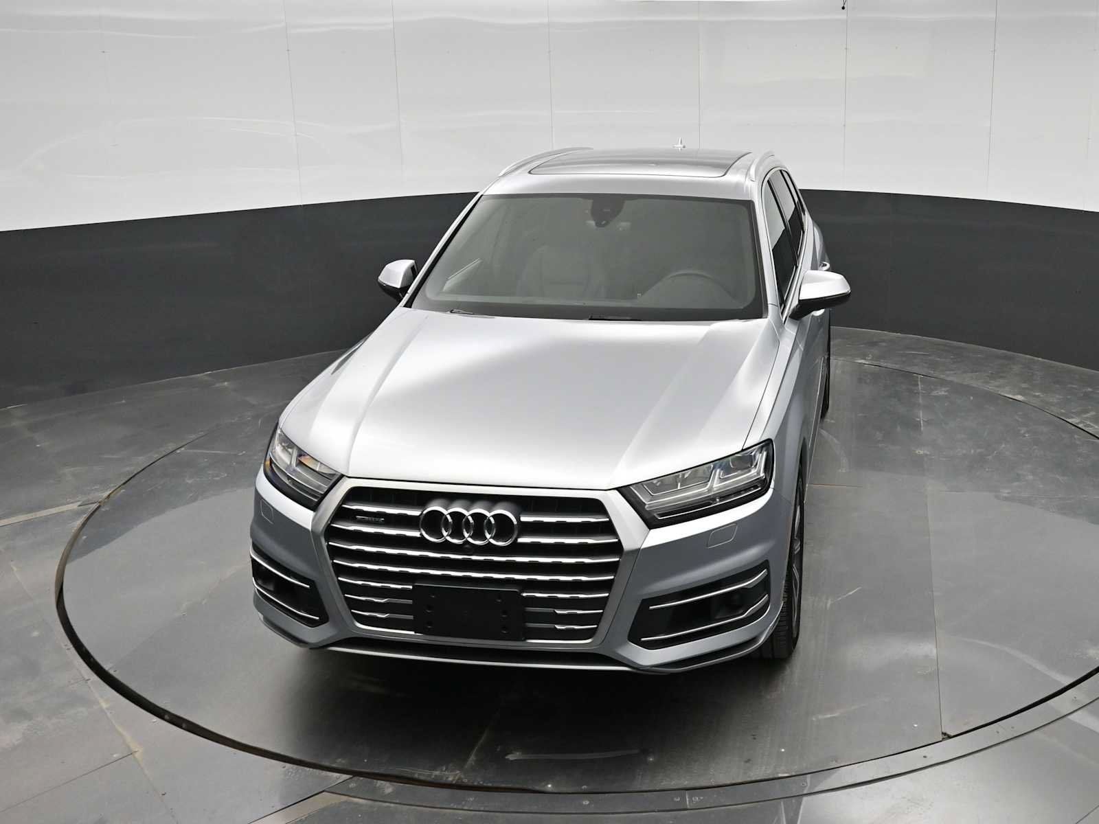 Used 2019 Audi Q7 3.0T Premium Plus w/ Premium Plus Package AWD/4WD image 32