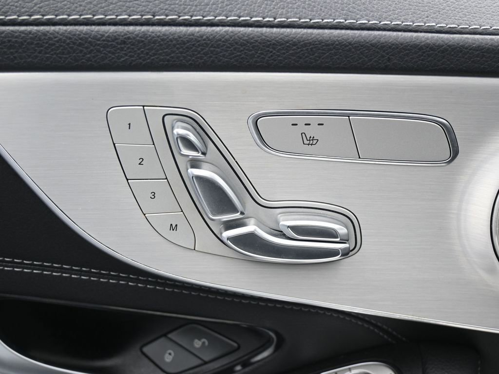 Used 2023 Mercedes-Benz C 300 Coupe image 13