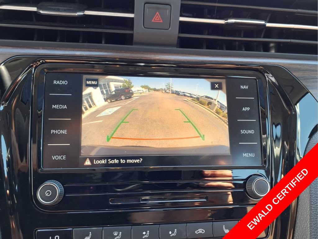 Used 2020 Volkswagen Passat 2.0T SEL FWD image 22