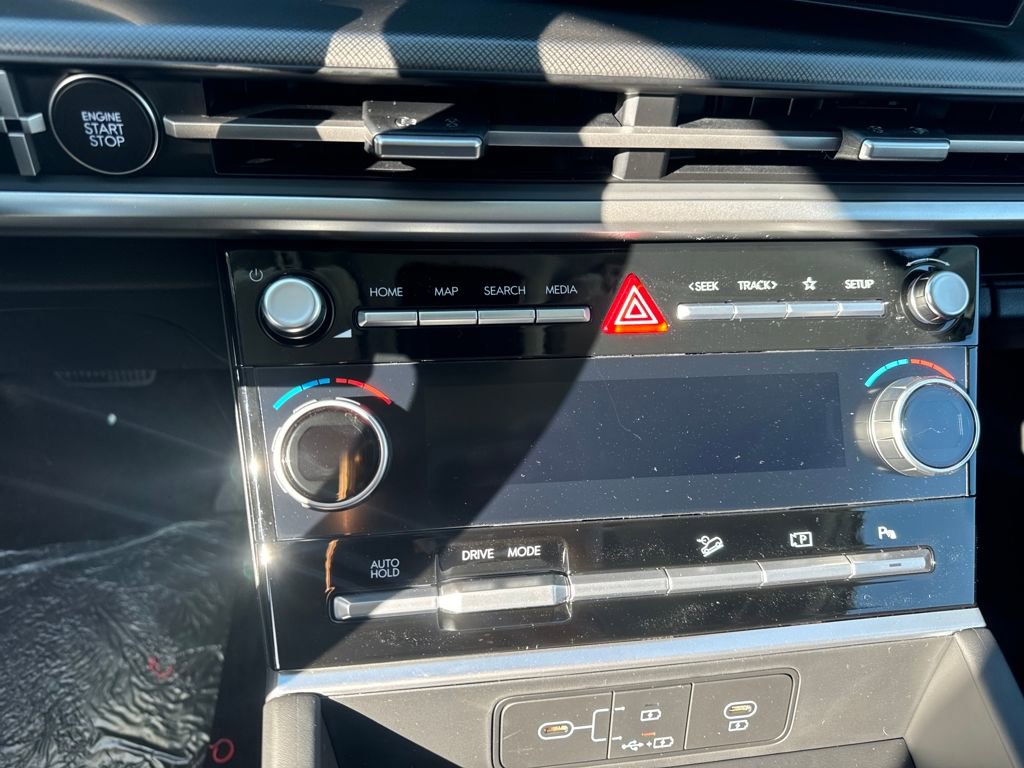 New 2026 Hyundai Santa Fe SE image 20