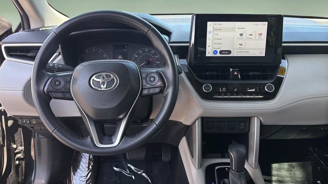 Used 2024 Toyota Corolla Cross LE FWD image 10