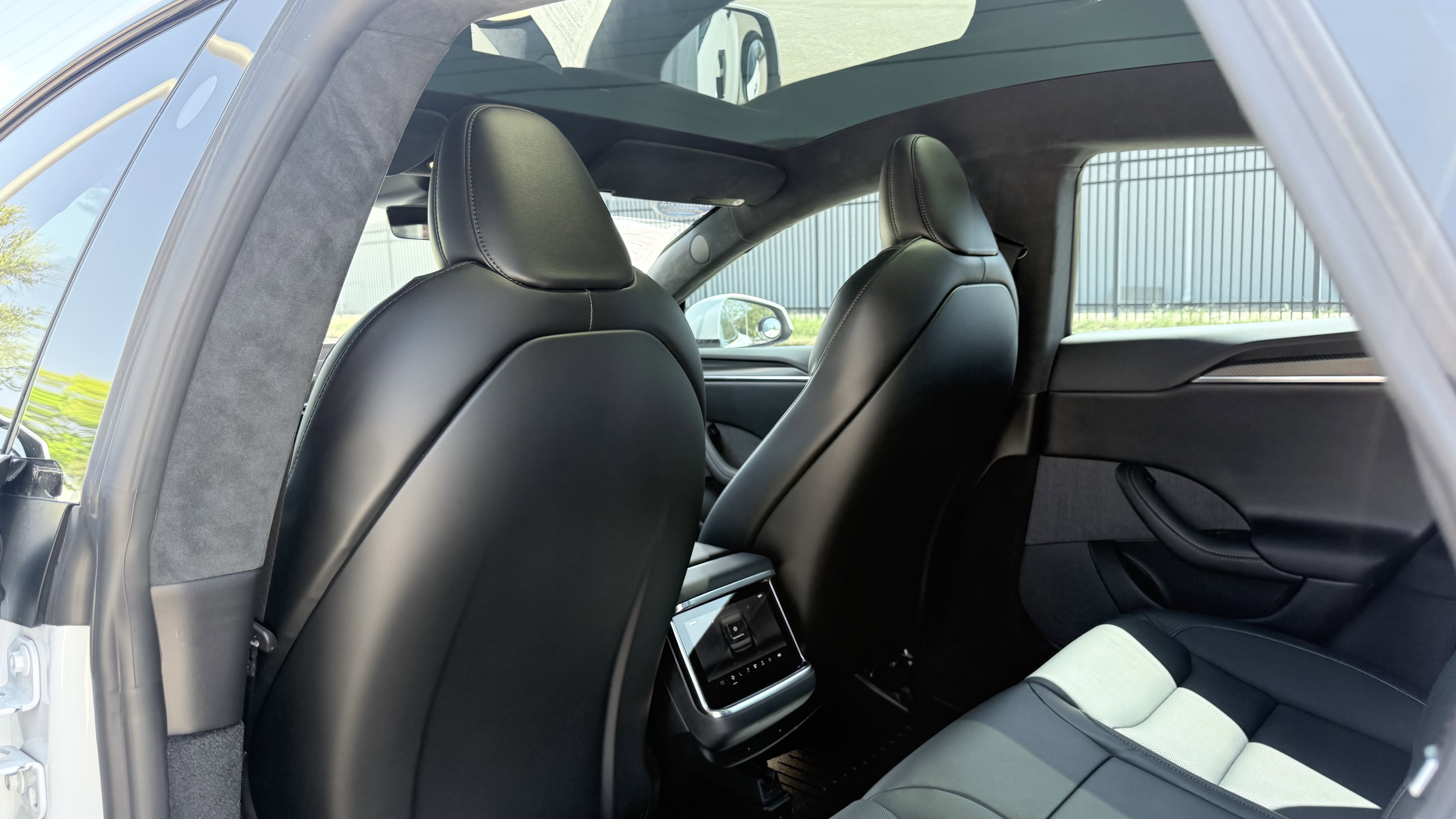 Used 2022 Tesla Model S Plaid image 37