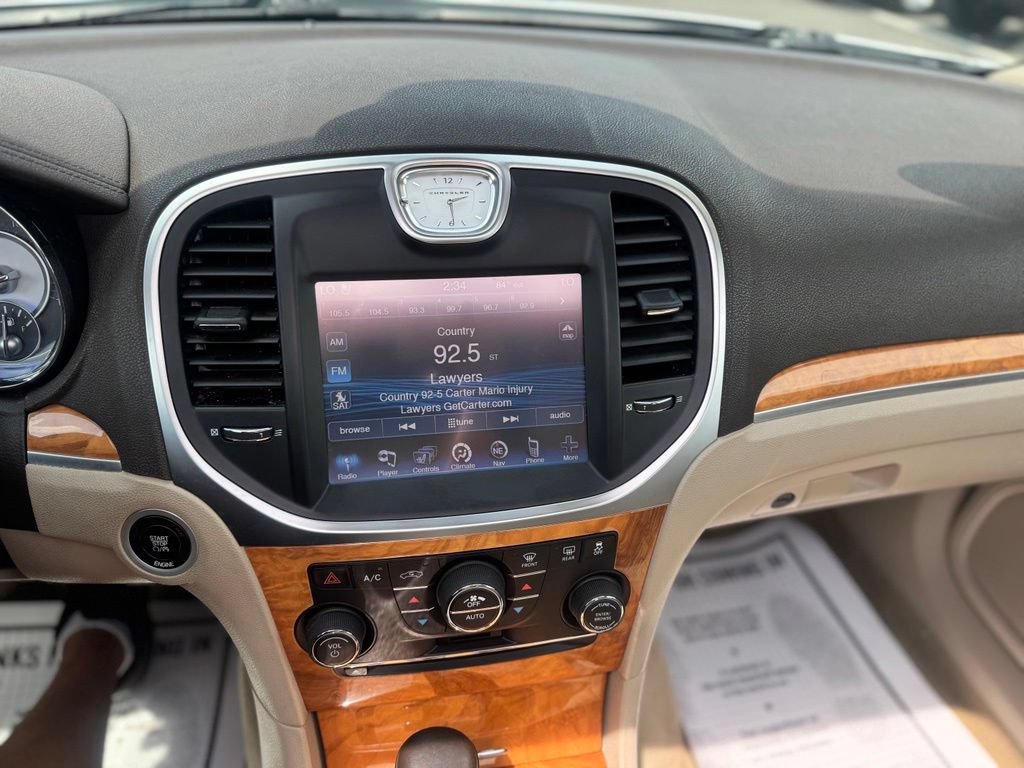 Used 2014 Chrysler 300 C AWD/4WD image 33