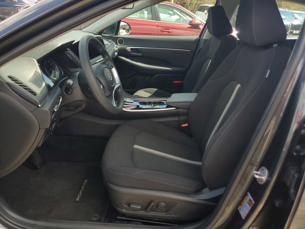 Used 2023 Hyundai Sonata SEL w/ Cargo Package image 12