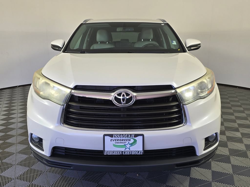Used 2015 Toyota Highlander XLE AWD/4WD image 2