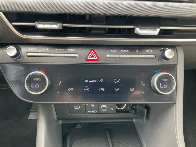 Used 2024 Hyundai Sonata SEL w/ Convenience Package image 14