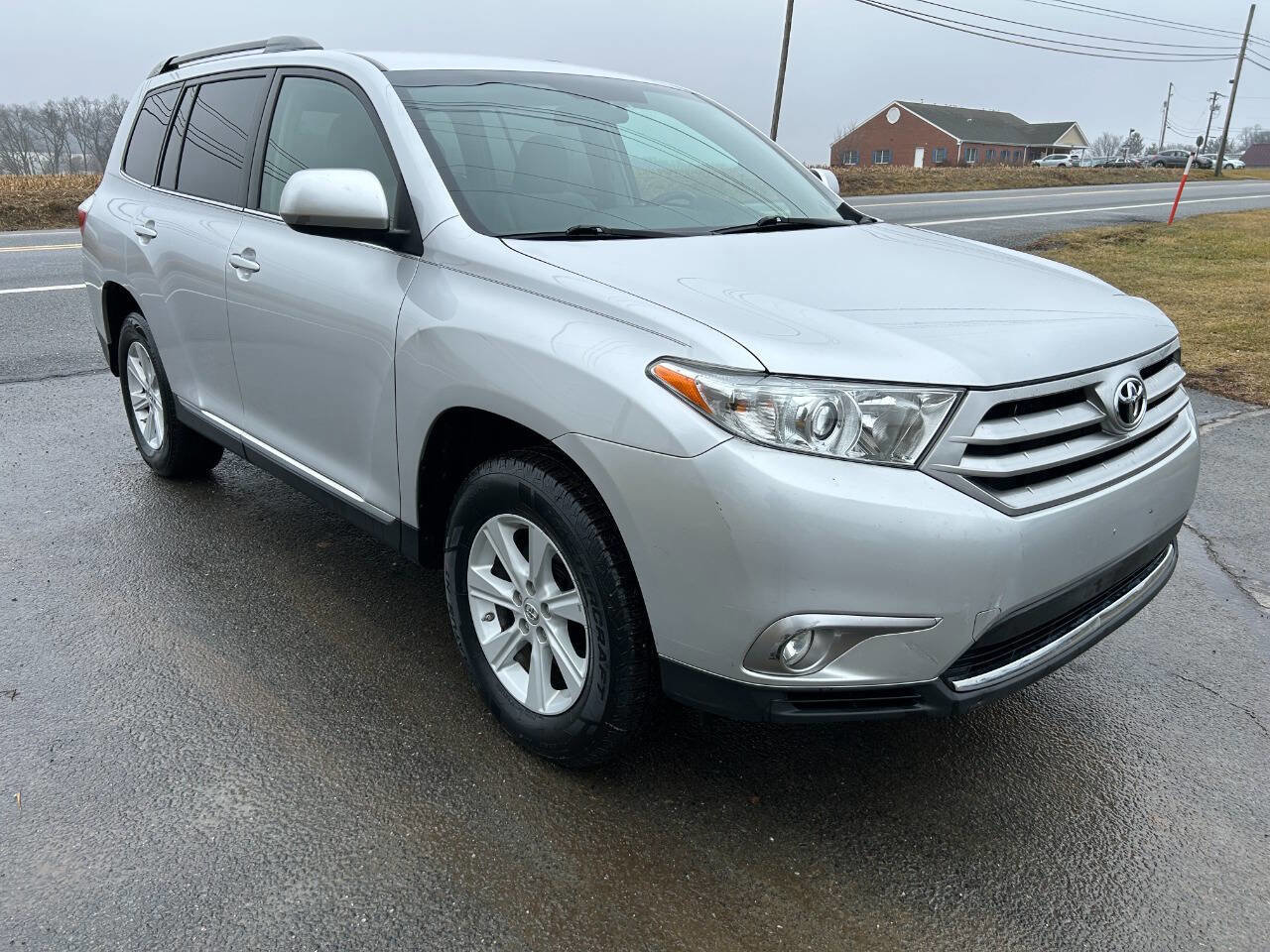 Used 2013 Toyota Highlander Plus image 4