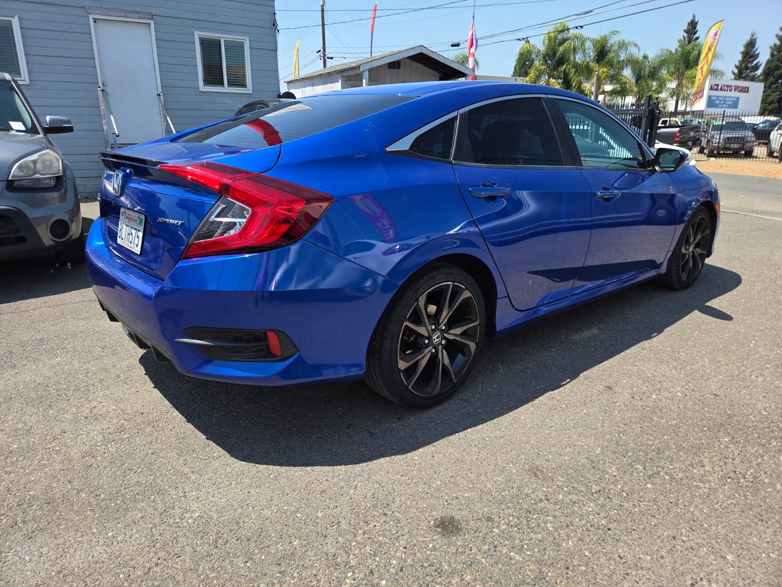Used 2019 Honda Civic Sport image 4