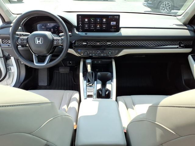 Used 2024 Honda Accord Touring image 10