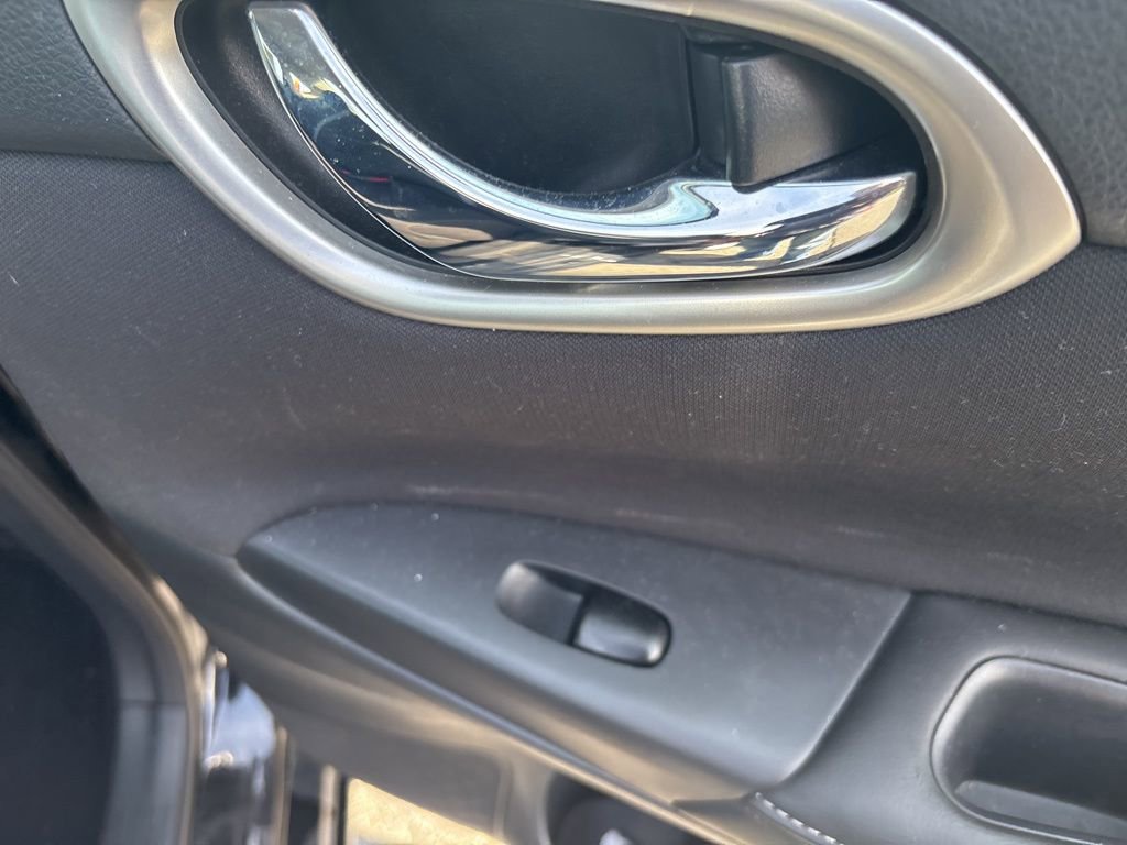 Used 2019 Nissan Sentra SV FWD image 24