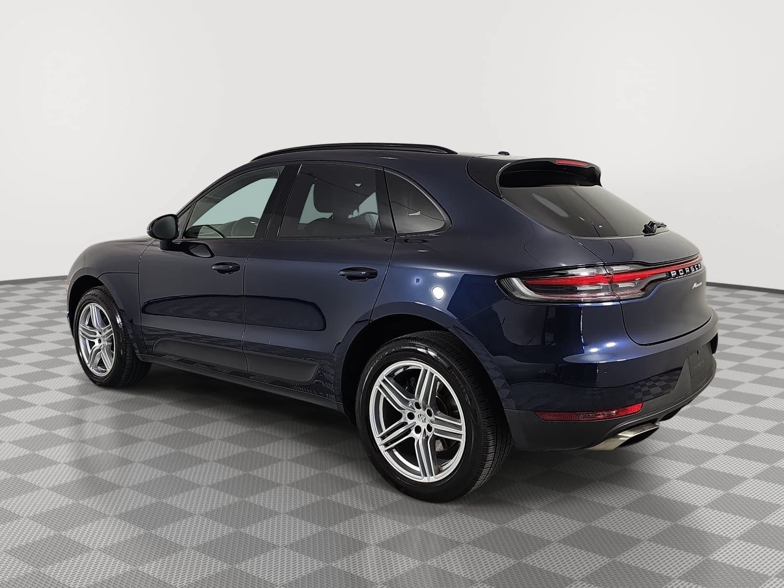 Used 2020 Porsche Macan AWD/4WD image 6