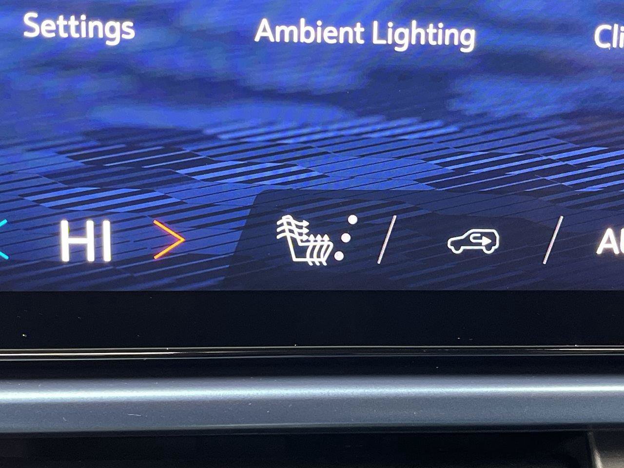 Certified 2024 Chevrolet Equinox EV LT AWD/4WD image 26