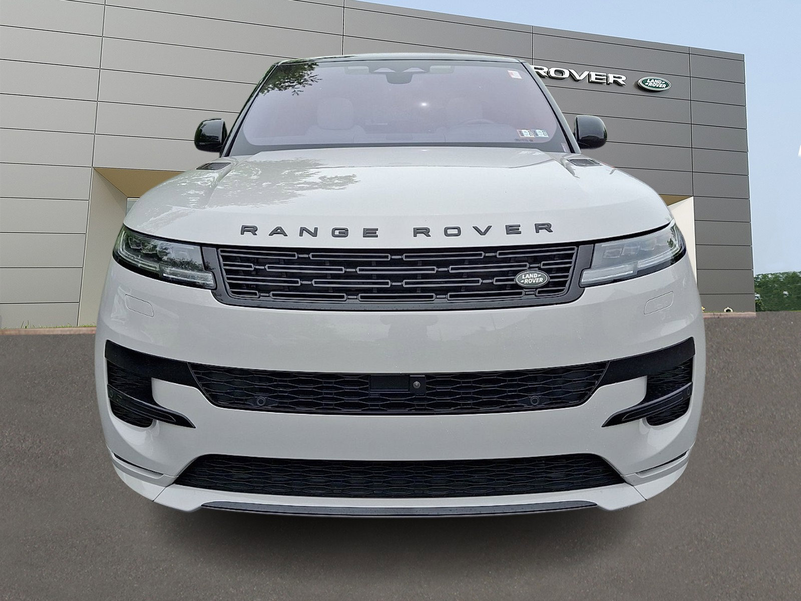 Used 2023 Land Rover Range Rover Sport SE Dynamic AWD/4WD image 8