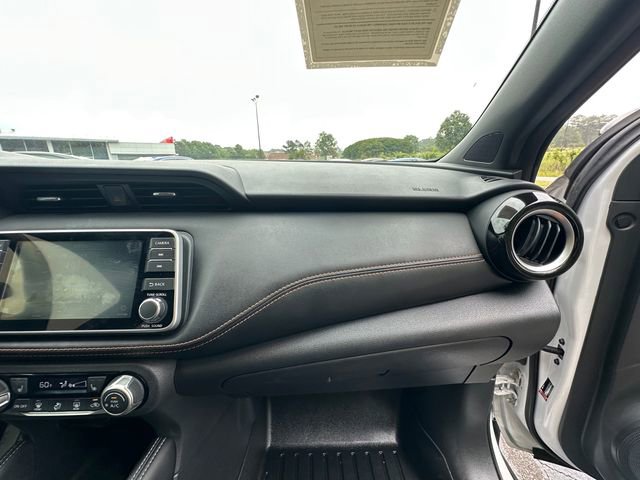Used 2019 Nissan Kicks SR w/ SR Premium Package FWD image 16