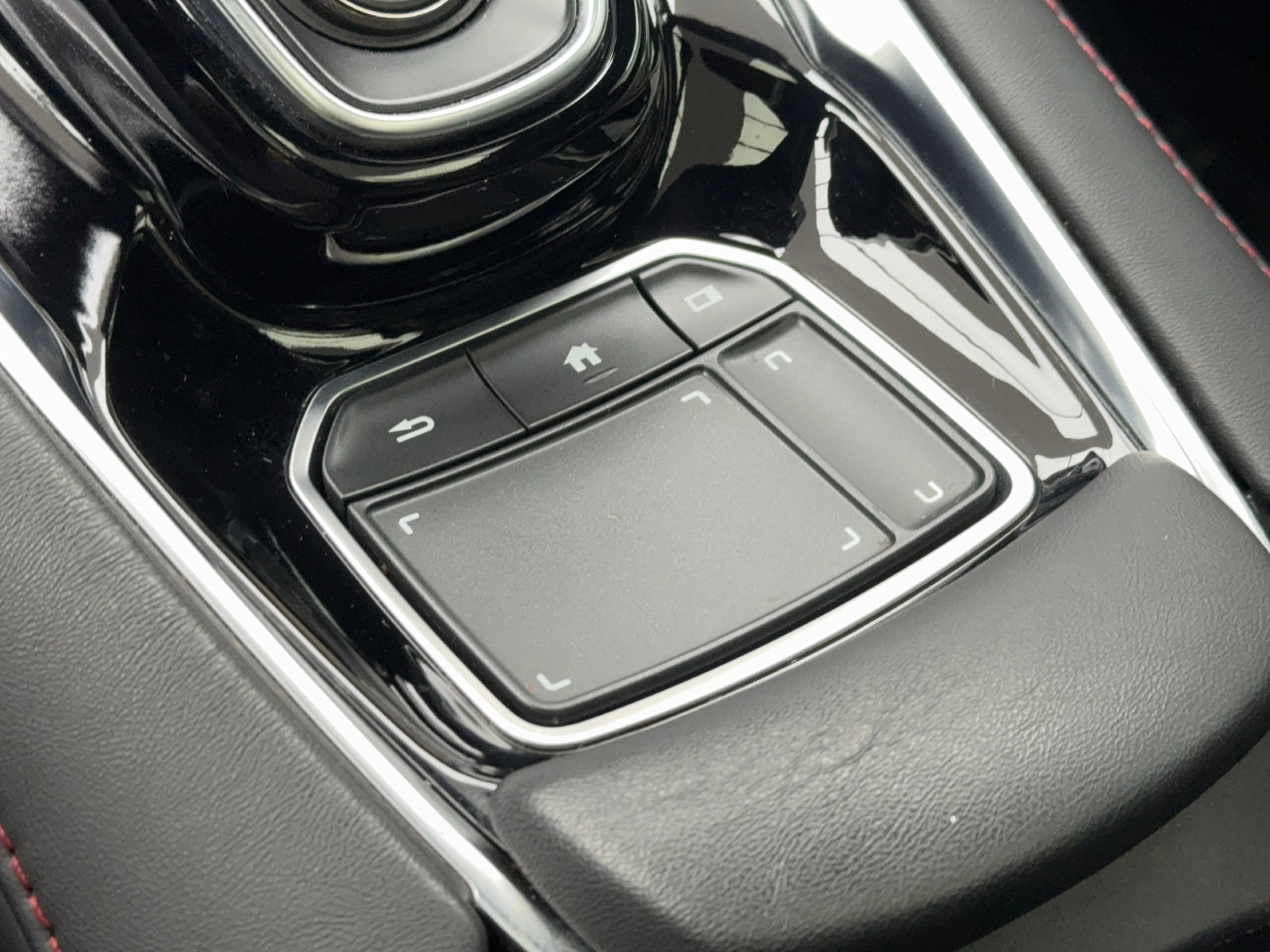 Used 2023 Acura RDX w/ Advance Package FWD image 29