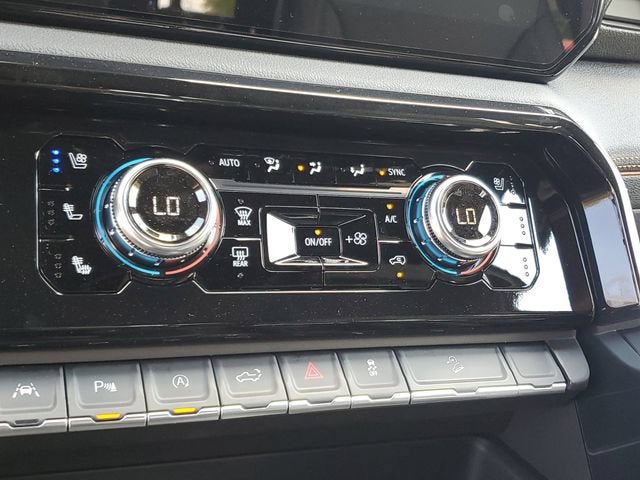 New 2026 GMC Sierra 1500 AT4 w/ AT4 Premium Package AWD/4WD image 24