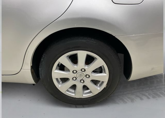 Used 2007 Toyota Camry XLE FWD image 19