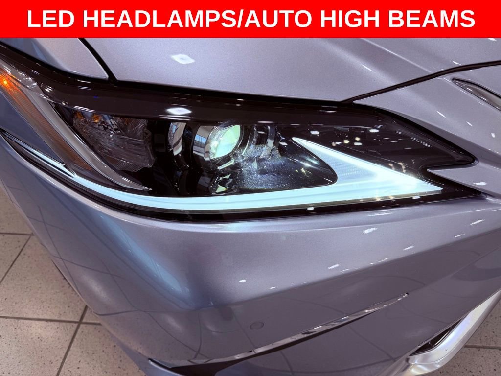 Used 2024 Lexus ES 300h w/ Luxury Package image 10