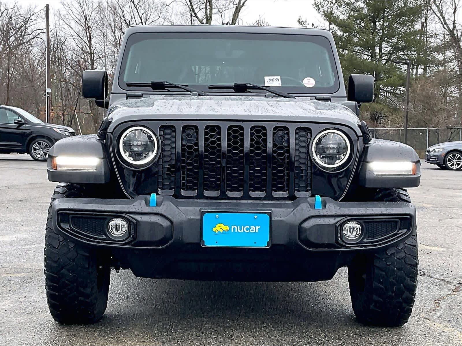 Used 2023 Jeep Wrangler Unlimited w/ Cold Weather Group AWD/4WD image 2