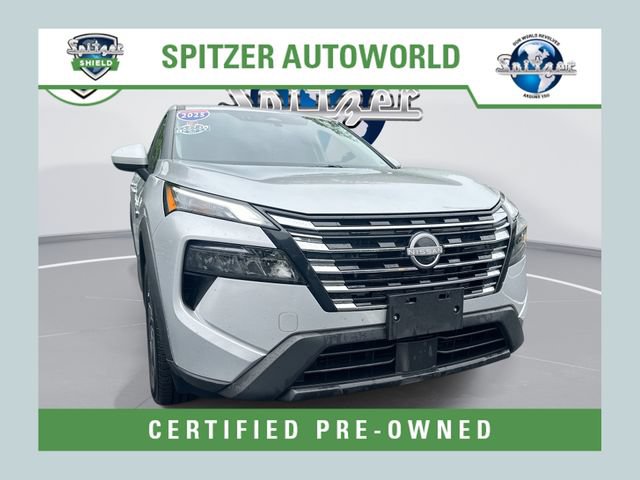 Used 2025 Nissan Rogue SV AWD/4WD image 1