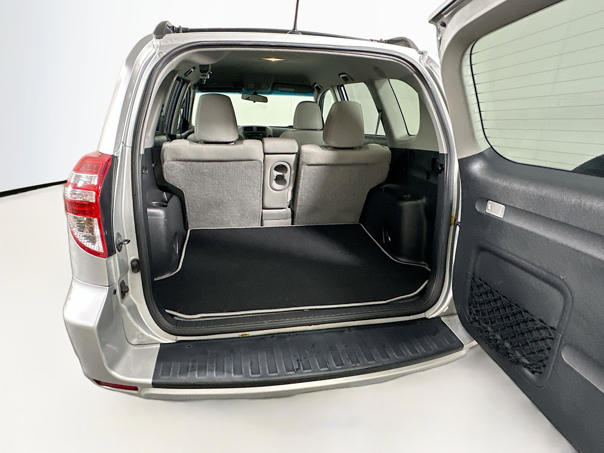 Used 2012 Toyota RAV4 FWD w/ Value Pkg image 25