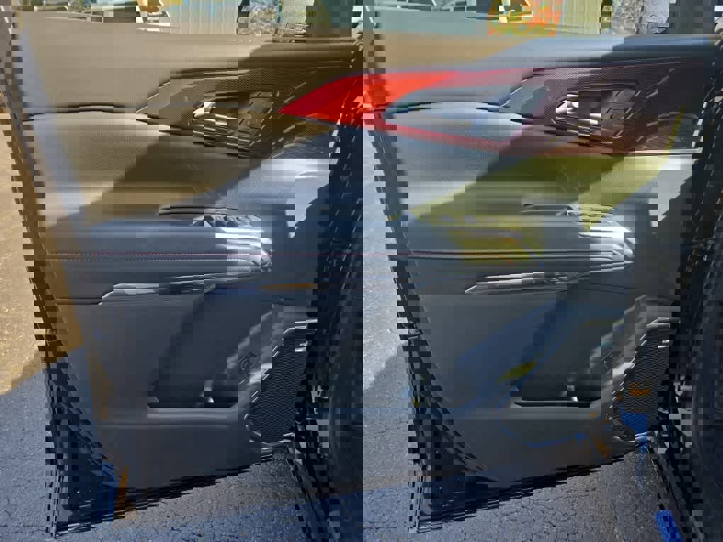 New 2026 Chevrolet Traverse RS image 11