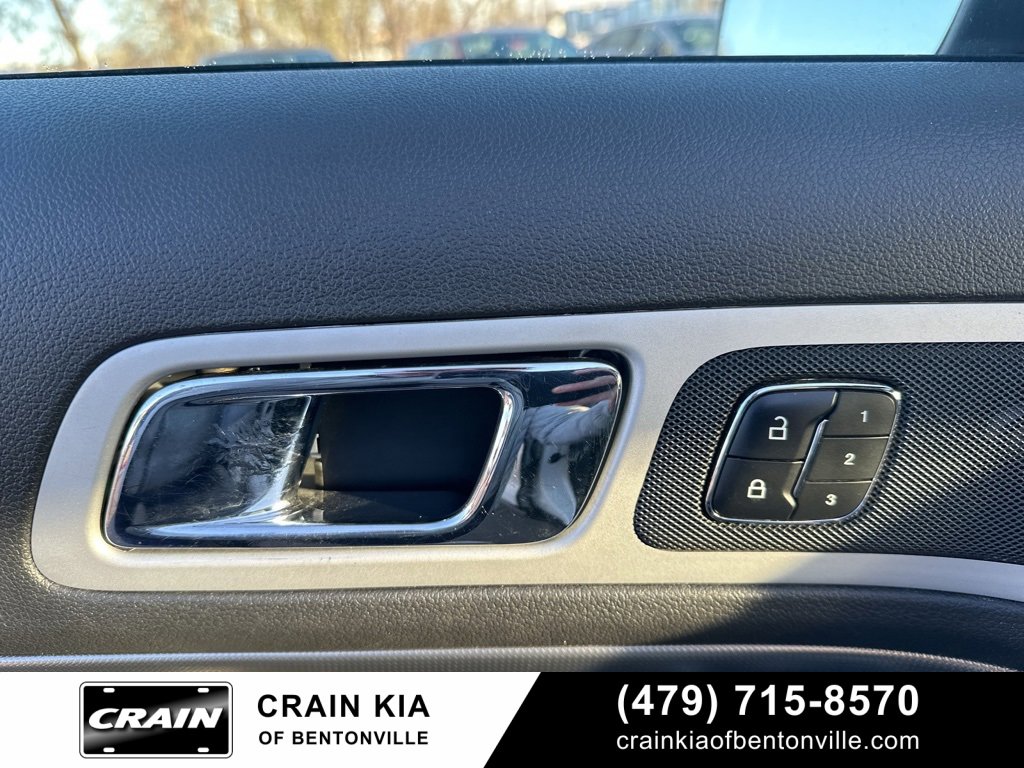 Used 2015 Ford Explorer Sport w/ Equipment Group 401A image 15