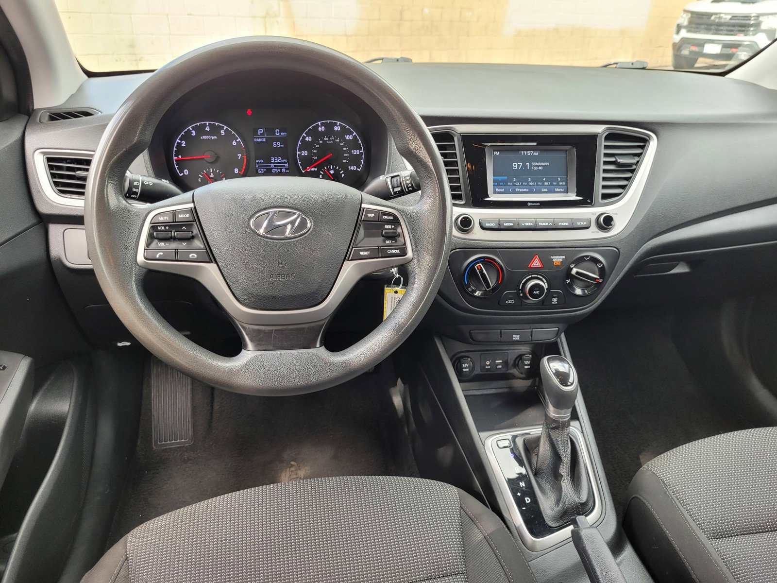 Used 2020 Hyundai Accent SE image 18
