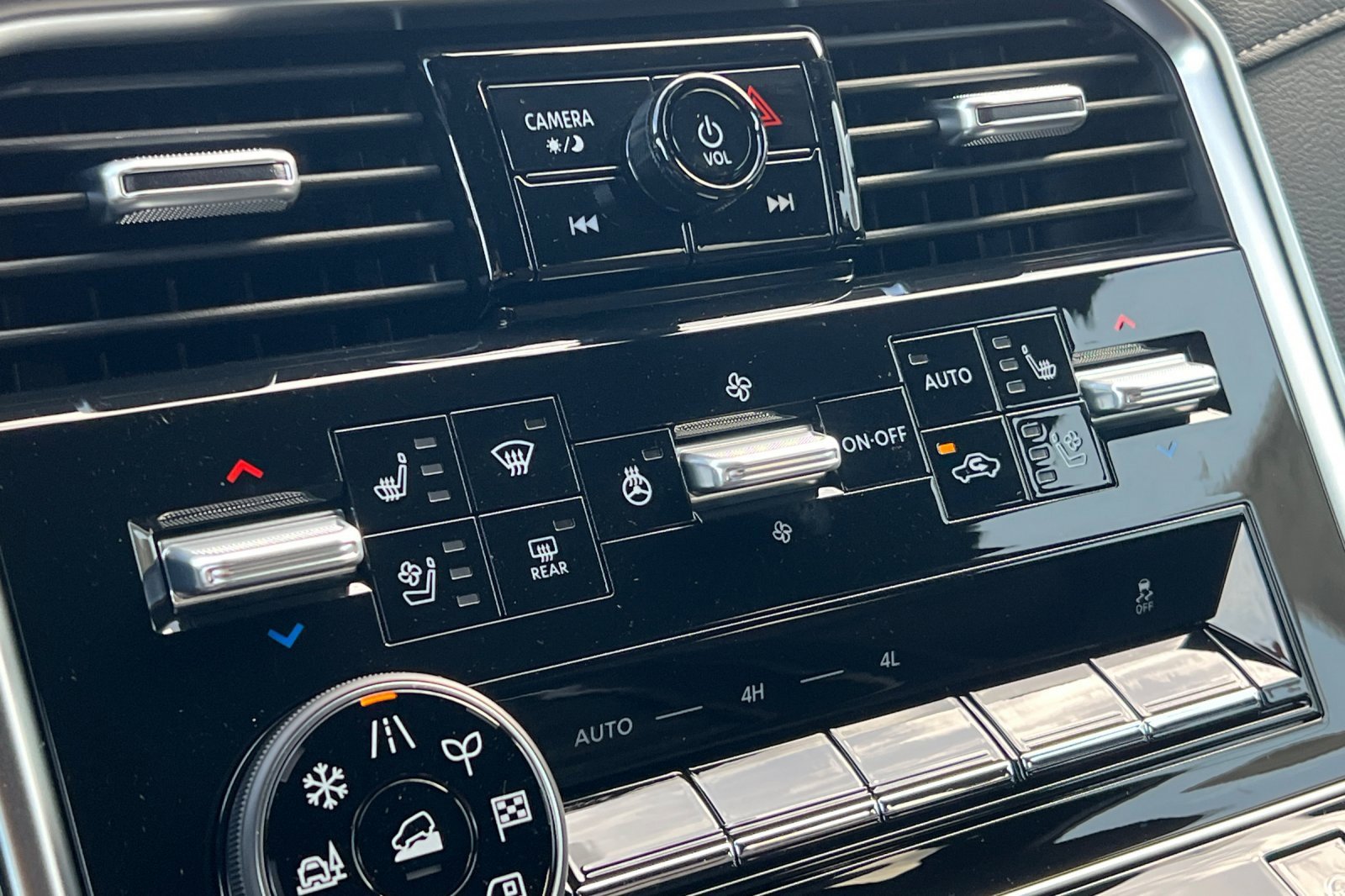 New 2026 Nissan Armada Platinum image 25