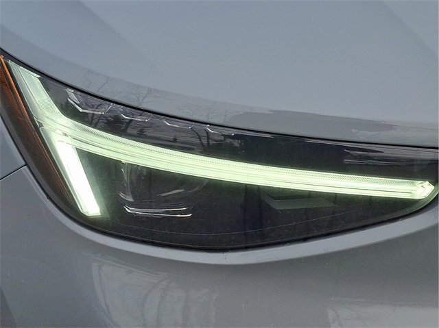 New 2025 Volvo XC40 B5 Plus w/ Protection Package Premier image 8