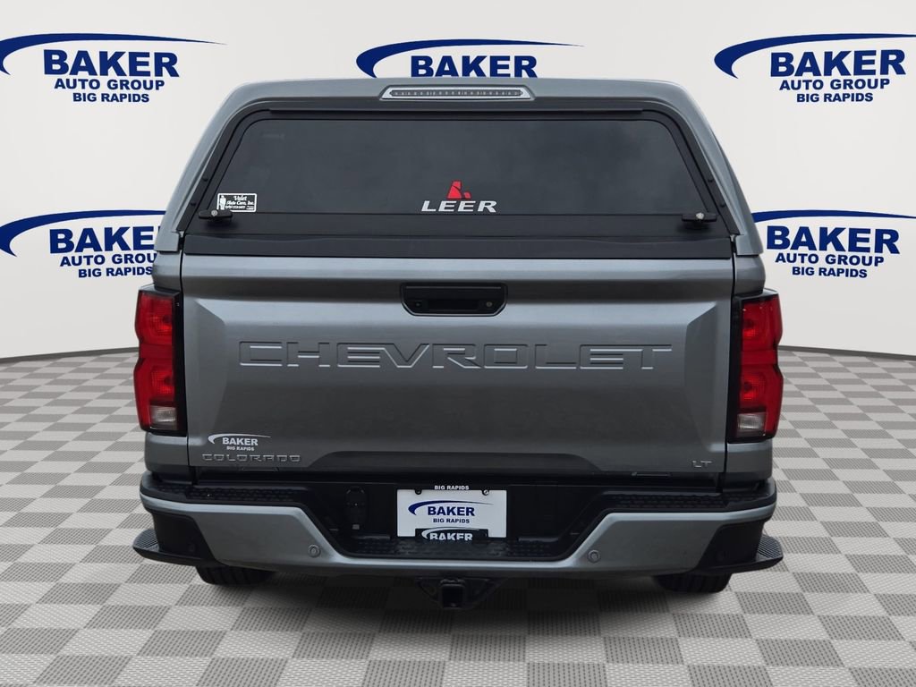 Used 2024 Chevrolet Colorado LT w/ LT Convenience Package III AWD/4WD image 5