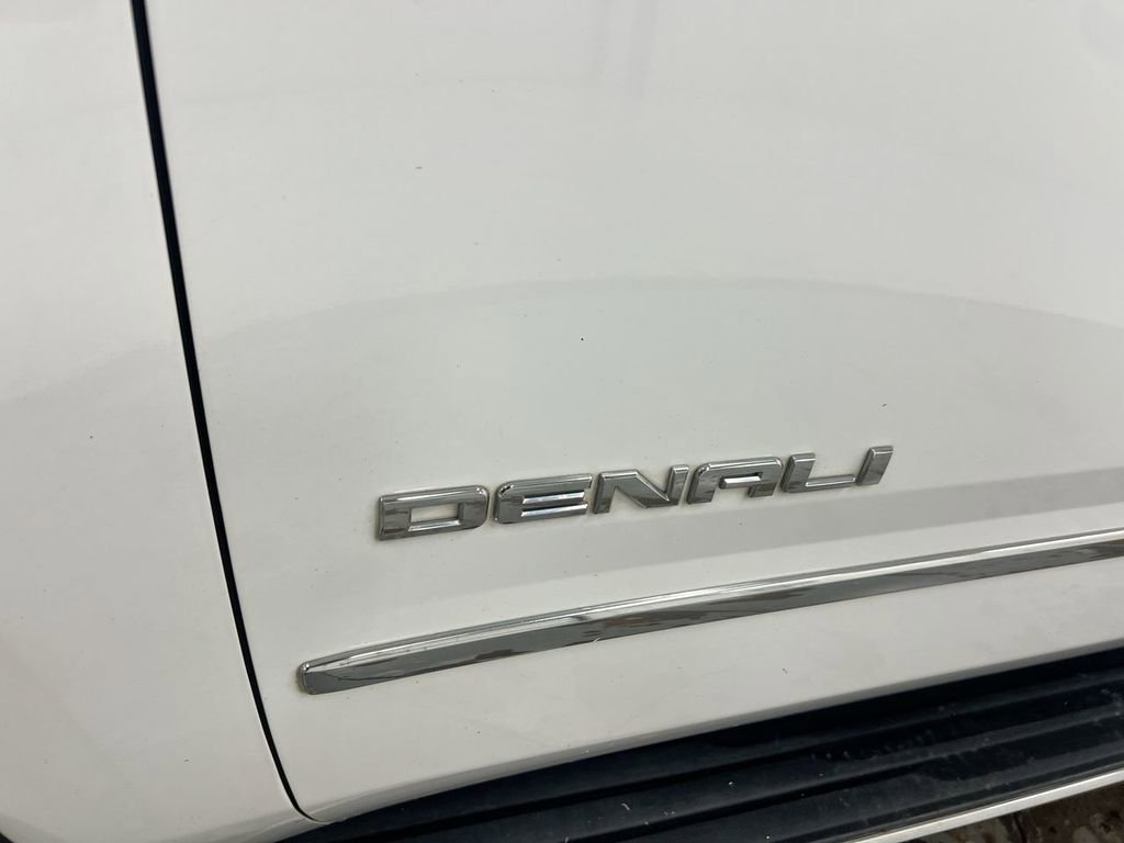 Used 2020 GMC Yukon XL Denali image 25