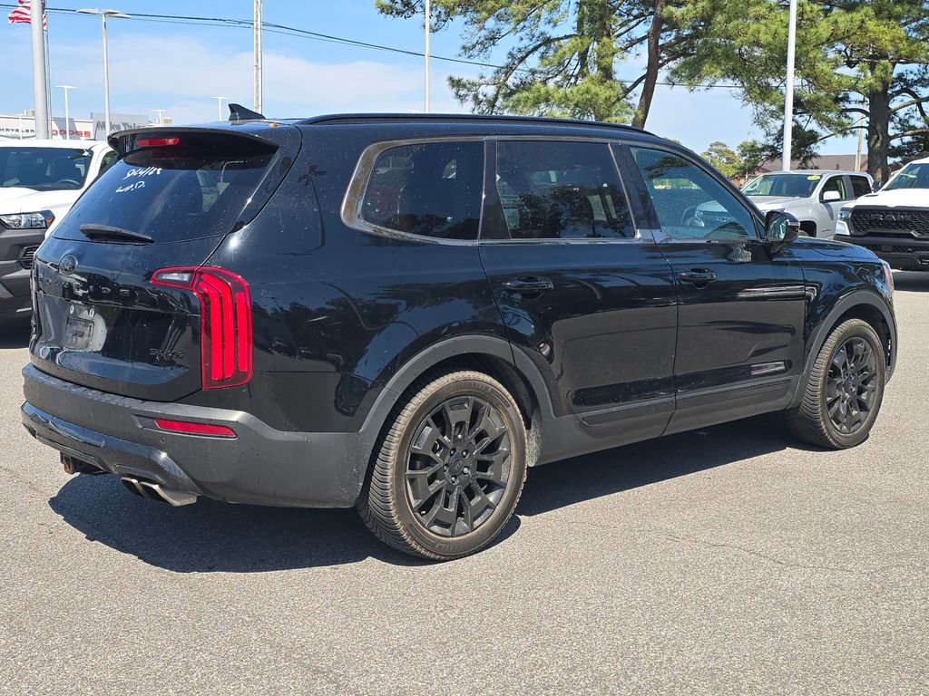 Used 2021 Kia Telluride SX w/ SX Prestige Package image 3