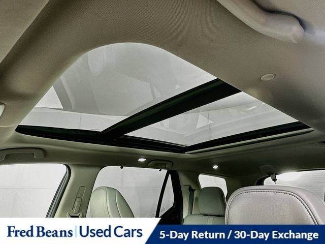 Used 2024 Honda Pilot Touring image 29