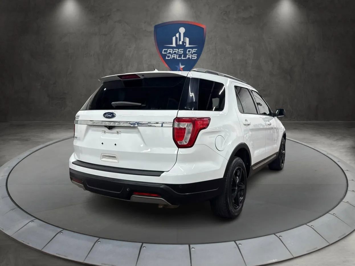 Used 2019 Ford Explorer XLT w/ Equipment Group 201A FWD image 5
