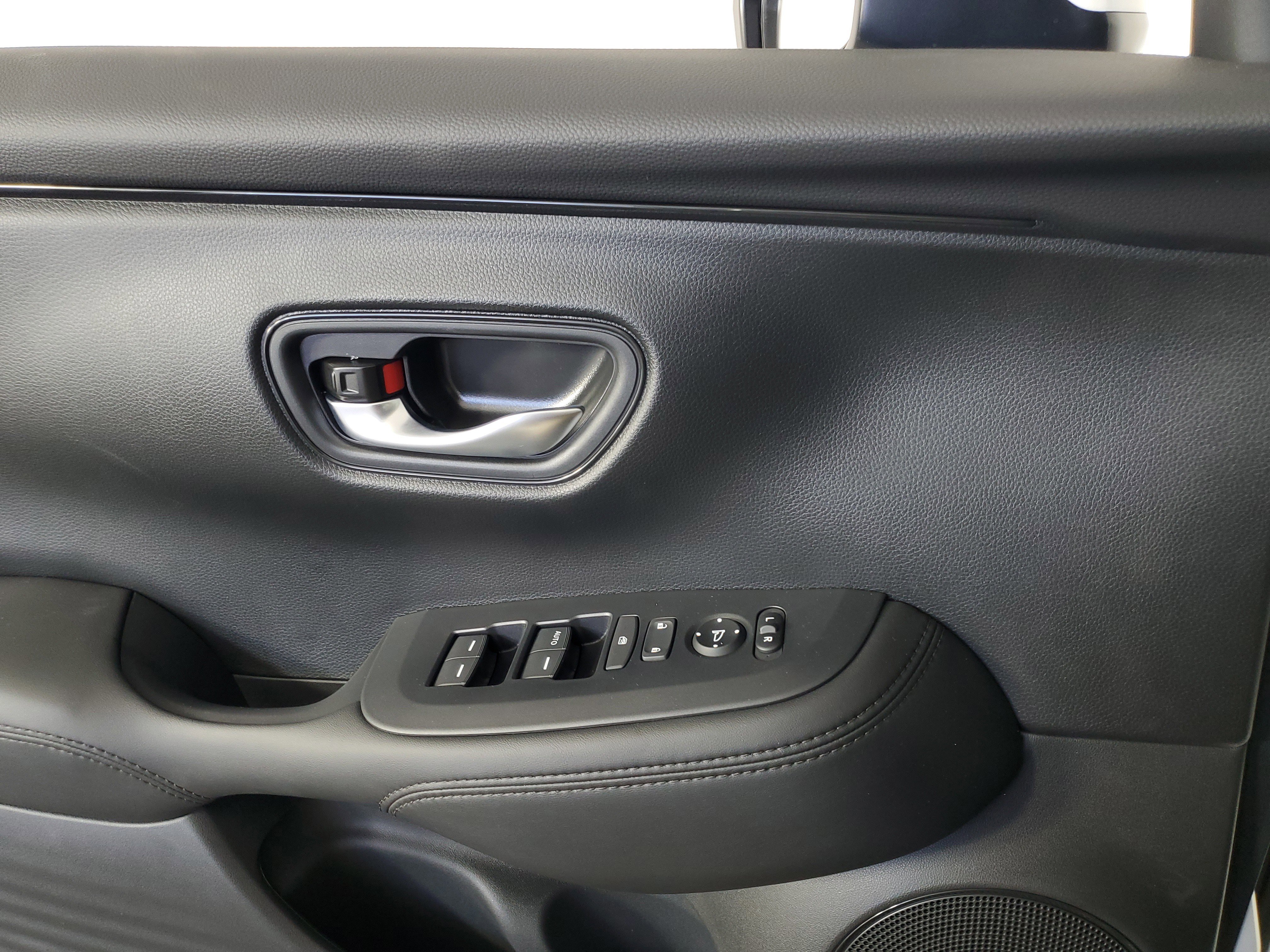 New 2026 Honda HR-V LX image 31