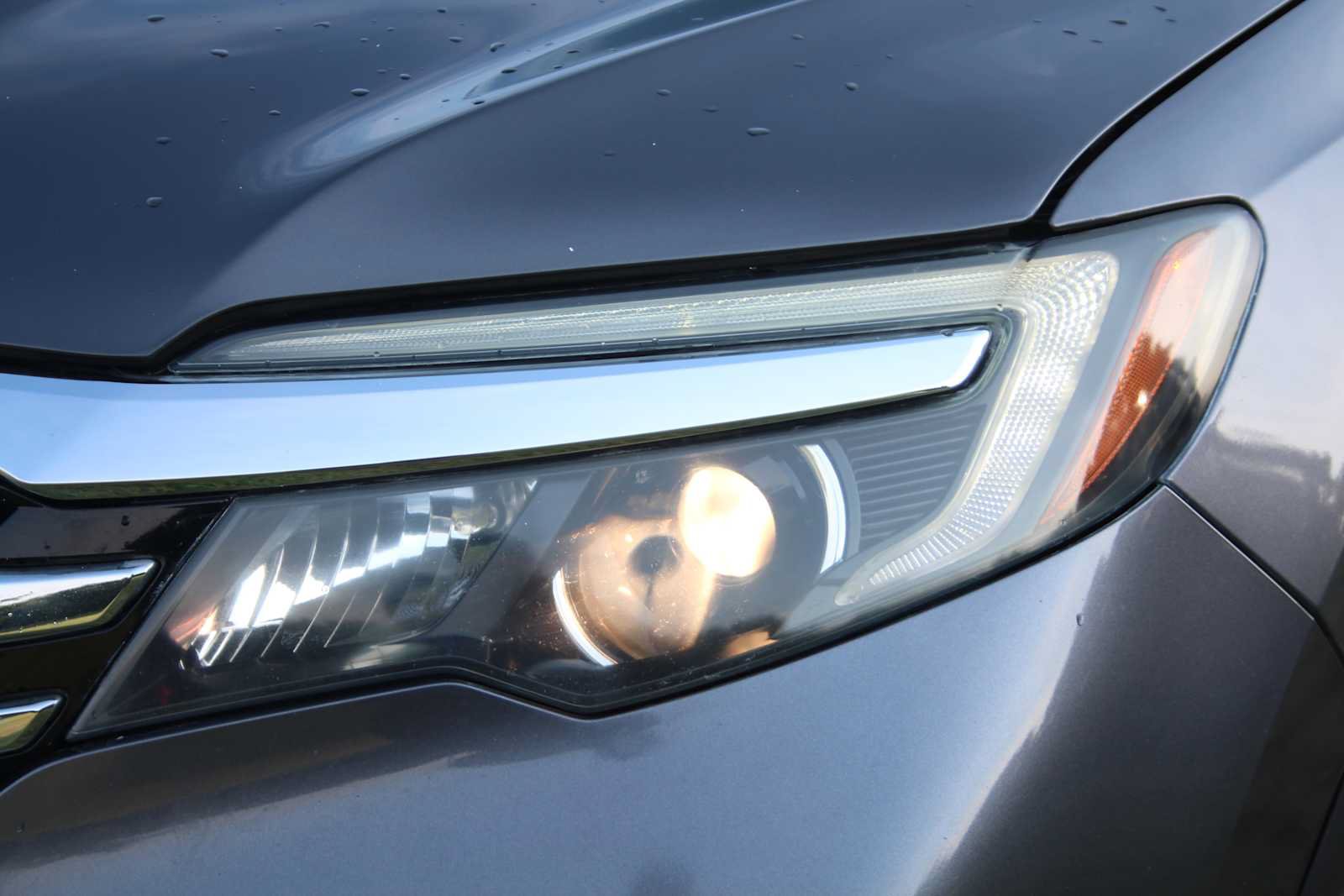 Used 2017 Honda Pilot Touring image 5