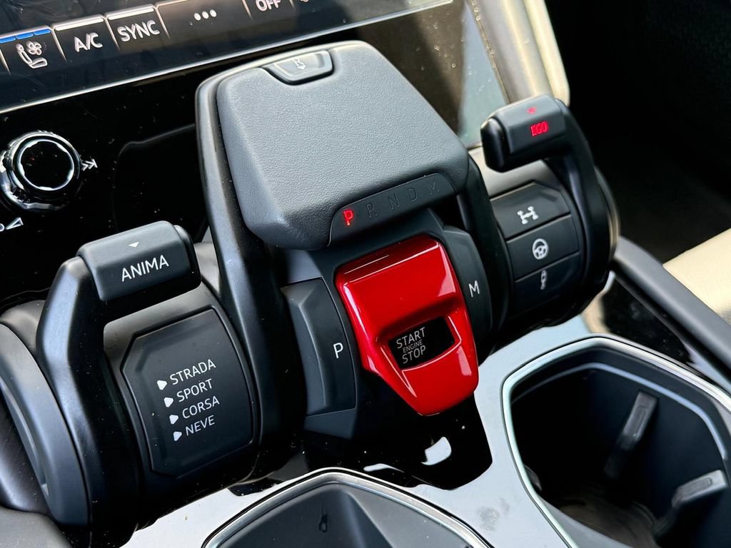Used 2024 Lamborghini Urus S AWD/4WD image 39