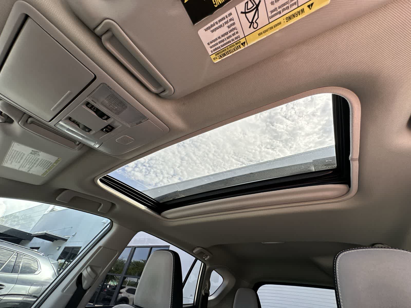 Used 2018 Toyota RAV4 XLE FWD image 27