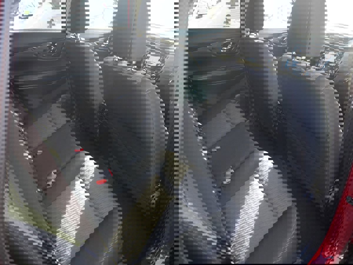 Used 2017 Nissan Rogue SV image 20