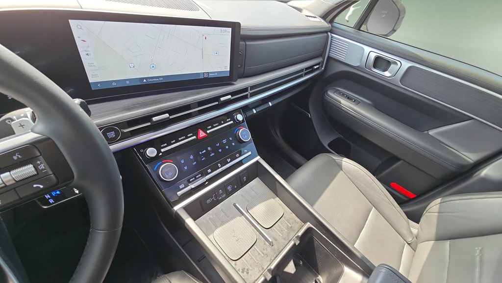 Certified 2024 Hyundai Santa Fe Limited AWD/4WD image 21