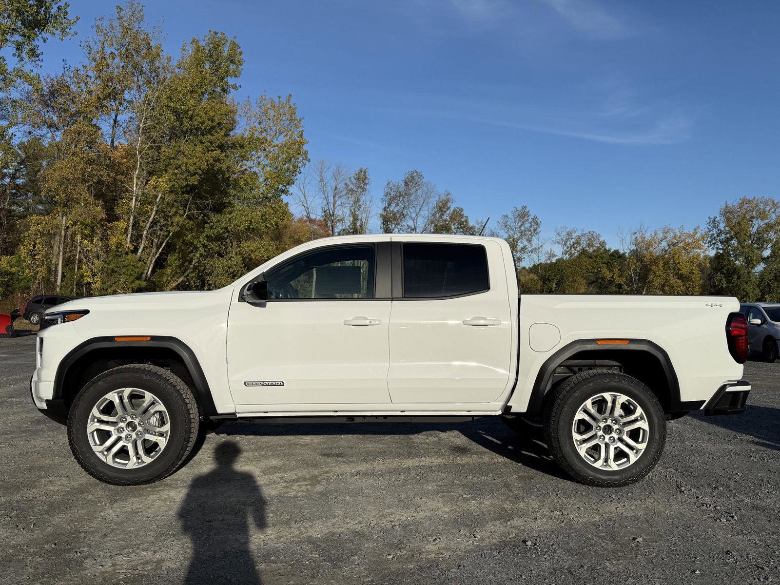 New 2026 GMC Canyon Elevation w/ Convenience Package image 8