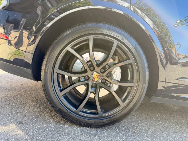 Used 2019 Porsche Cayenne Turbo AWD/4WD image 35