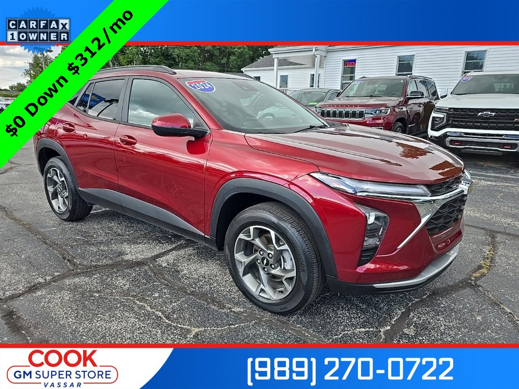 Used 2024 Chevrolet Trax LT w/ Driver Confidence Package image 1