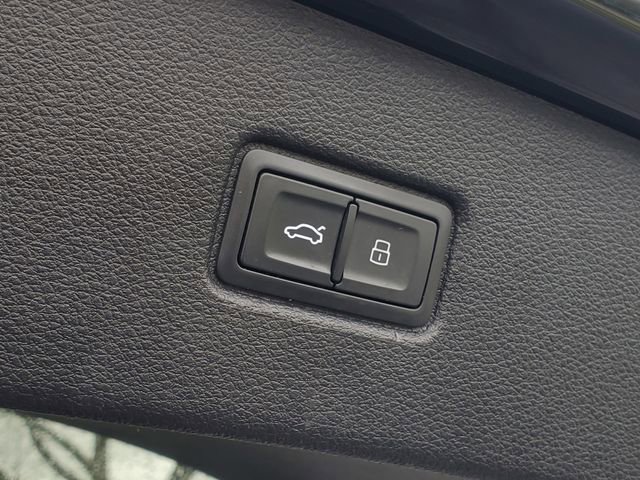 Used 2021 Audi Q7 3.0T Premium Plus AWD/4WD image 35